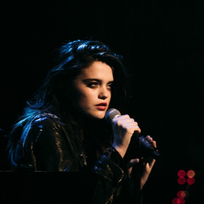 Sky Ferreira Teases Her New Single "Guardian"