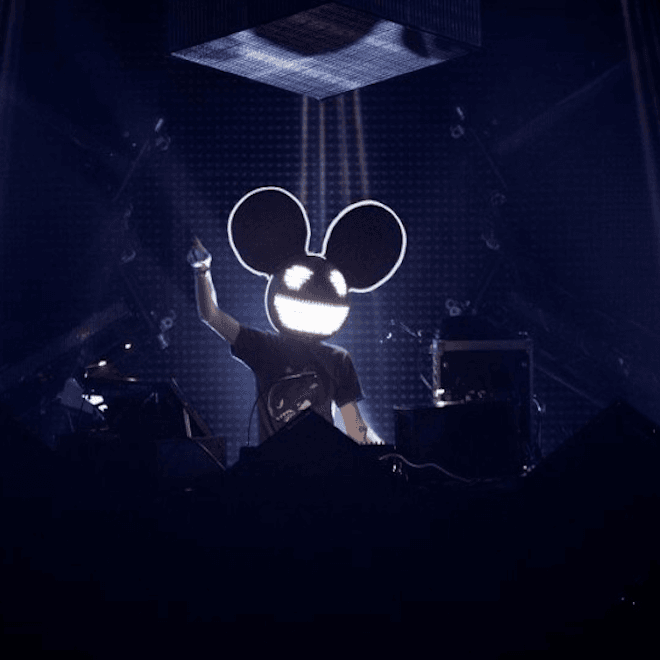 Deadmau5 Goes at David Guetta For Using Live Horses at Ibiza Show