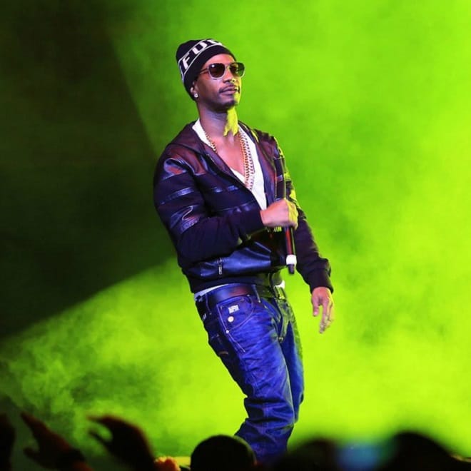 Juicy J featuring Wiz Khalifa - Whole Thang