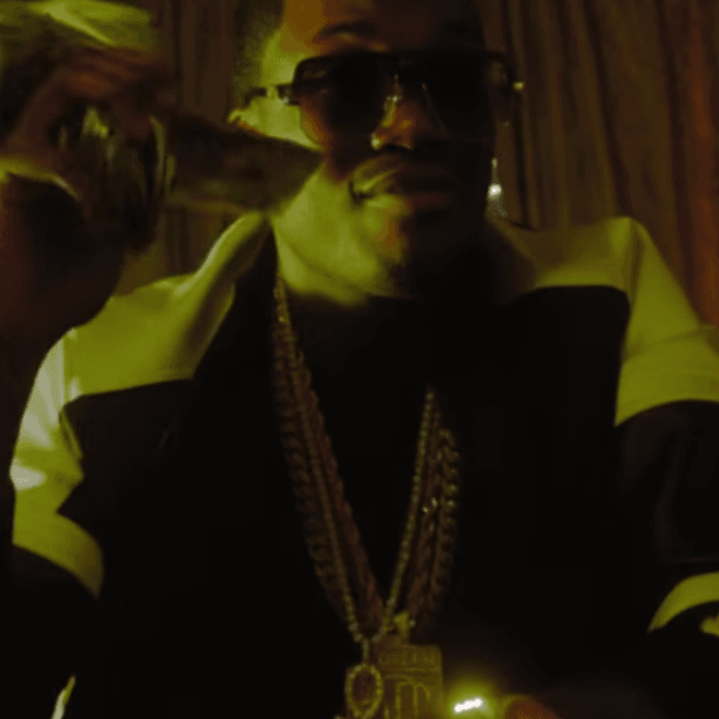 Meek Mill featuring Future - Jump Out The Face