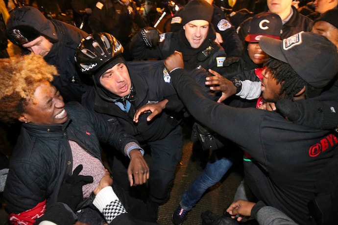 Vic Mensa and Others Participate in Laquan McDonald Protest
