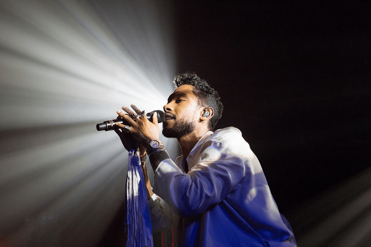 Miguel Performed With TV On The Radio