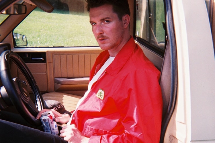 Jawnii-Abhi Delivers Modern R&B That's Infectious & Dark on "Flip Phone"