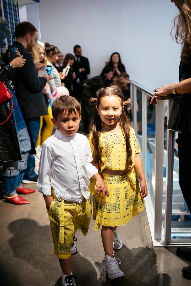 Défilé sacai kids colette Robes