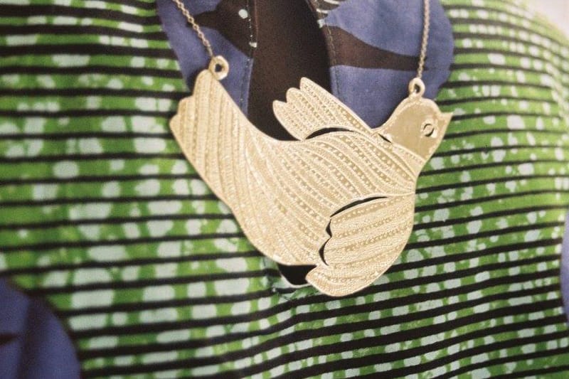 MAISON CHÂTEAU ROUGE Et Ombre Clair Célèbrent Les Hirondelles Avec Une Gamme De Bijoux