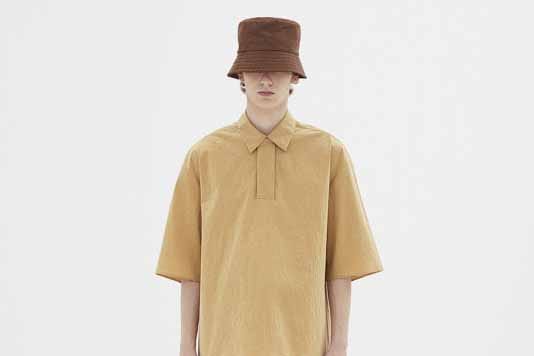 COS Dévoile De Nouvelles Images Pour Le Printemps/Eté 2018