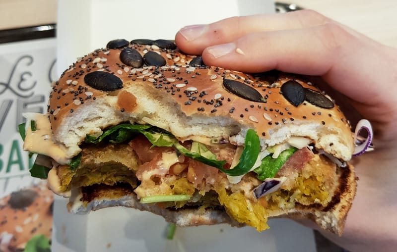 McDonald Lance Son Premier Burger Végétarien