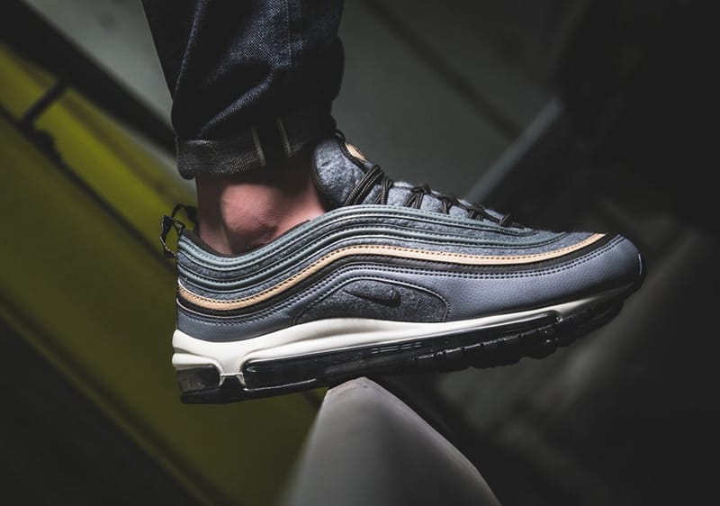 Un Aperçu De La Nike Air Max 97 Premium “Deep Pewter”