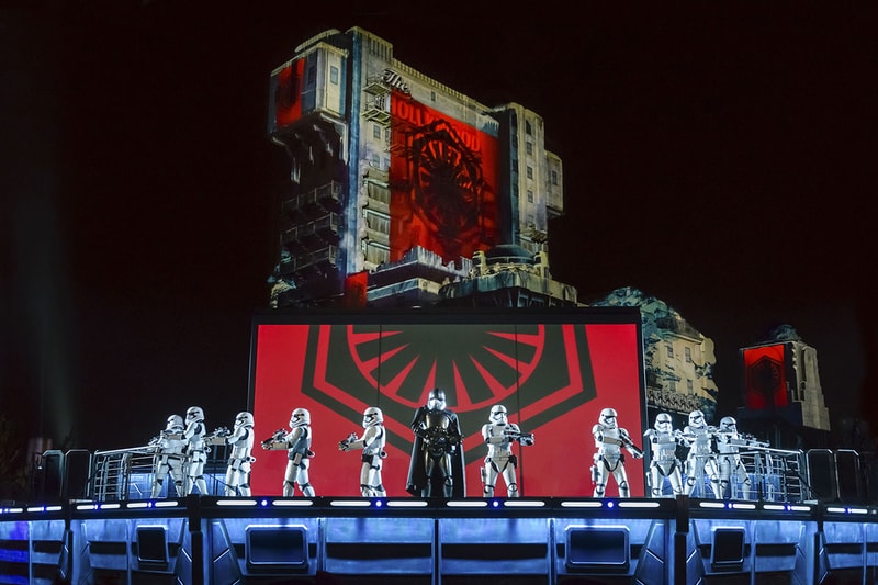 Projection Star Wars Hollywood Tower Dark Vador Stormtrooper Disneyland Paris