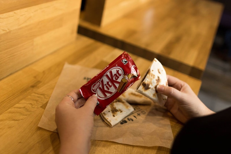 Quesadilla chocolat Kit Kat pour halloween par Taco Bell