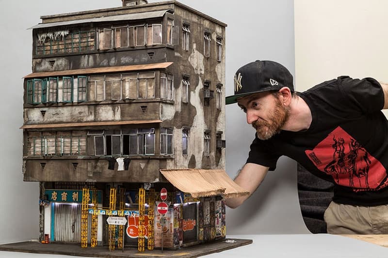 Le Temple Street, Hong Kong, En Miniature Par L'artiste Joshua Smith