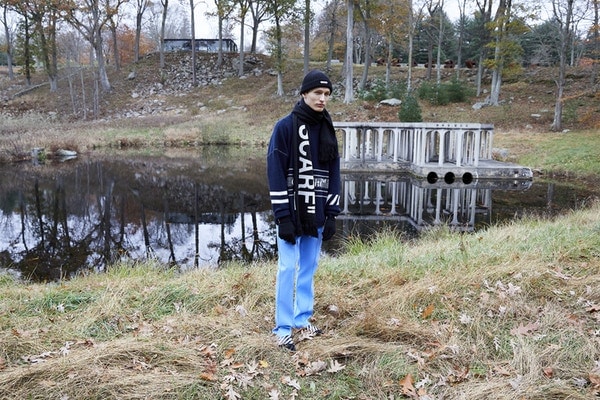 La Pre-Collection Off-White™ Automne 2018 Présente Des Costumes Et Des Bérets