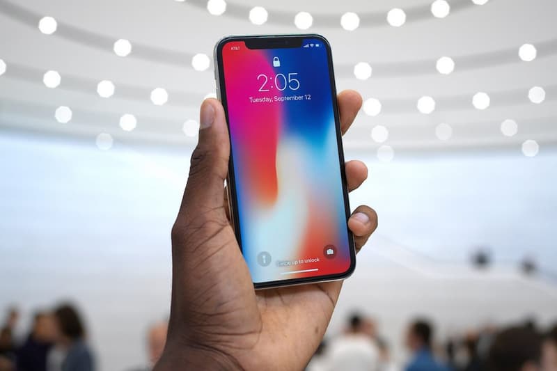 Apple iPhone X Tenue Dans Une Main