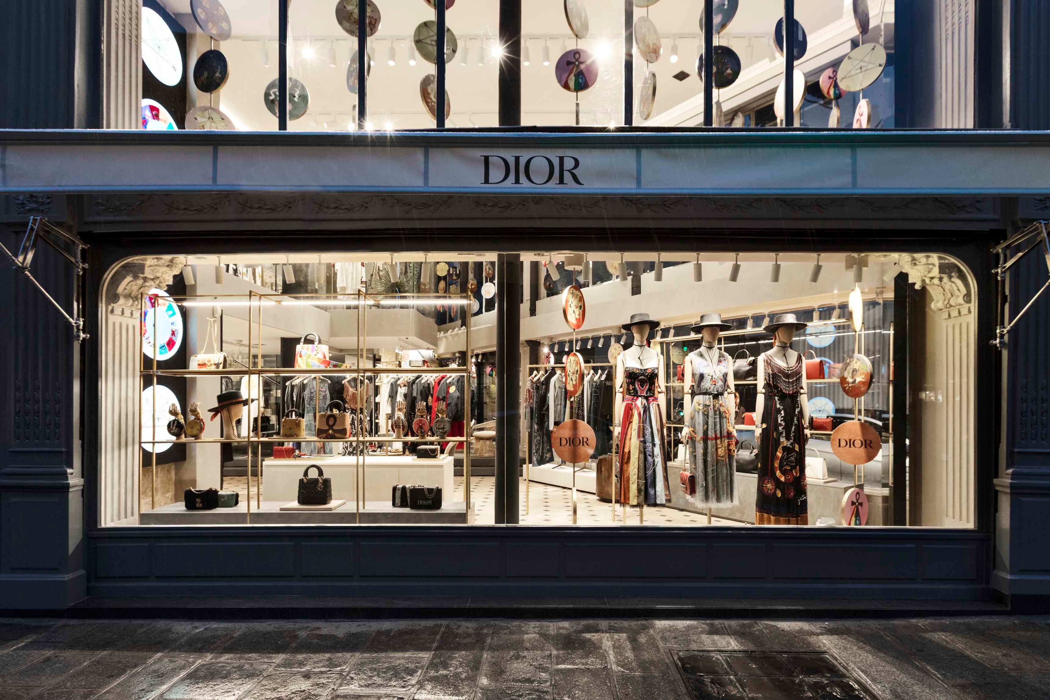 Dior Pop Up Store Ephemere Croisière Défilé Rue Saint-Honoré