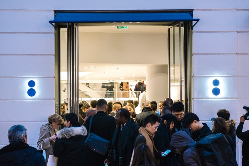 Photos Intérieur Et Extérieur De La Boutique colette À Paris