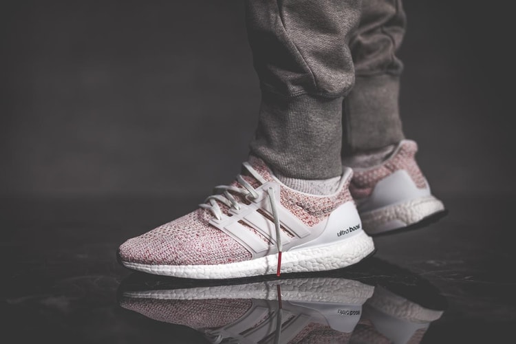Gros Plan Sur La adidas UltraBOOST 4.0 Rouge Et Blanche