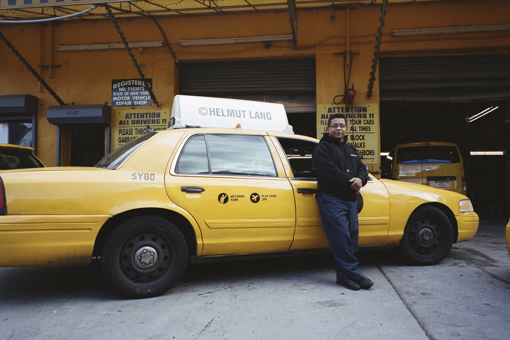 Helmut Lang Taxis Américains Etats Unis New York Hommage Tribute Jaune