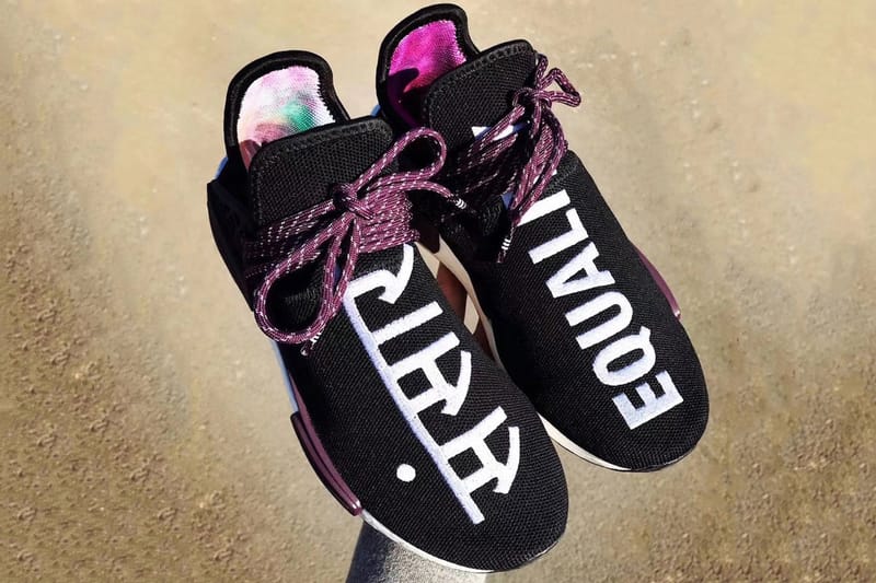 Gros Plan Sur La Pharrell x adidas Originals Hu NMD “Trail Holi”