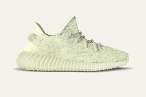 Une YEEZY 350 V2 "Ice Yellow" Est En Chemin
