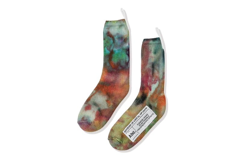 Sweat à capuche tie-dye