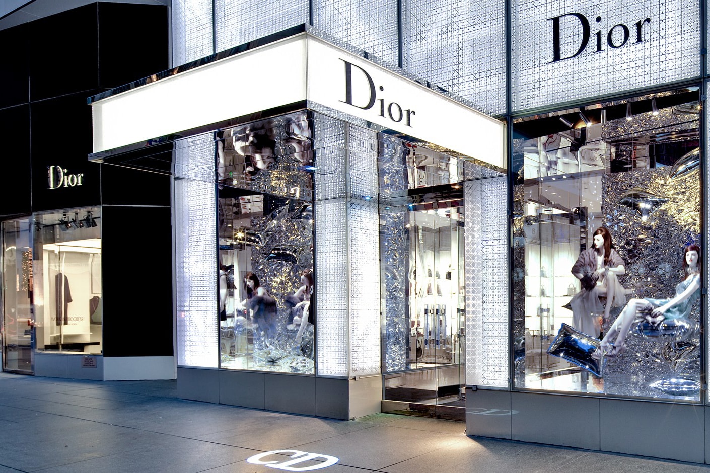 Photo De La Devanture D'Une Boutique Dior