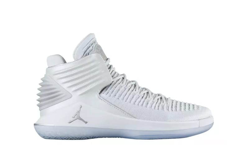 Gros Plan Sur La Nouvelle Jordan 32 "Pure Platinum"