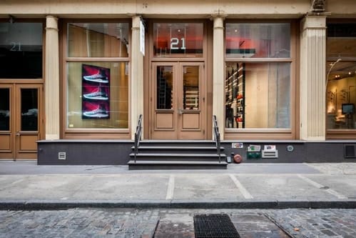 Nikelab 21 Mercer Poursuivi Pour "Bruit & Violence" Suite Aux Lancements De Sneakers