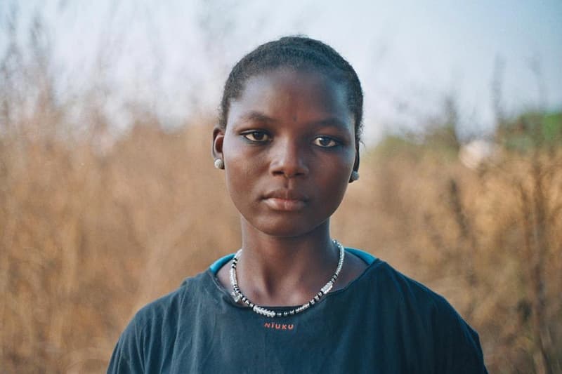 Portrait D'Un Modèle Pour Collection Nïuku