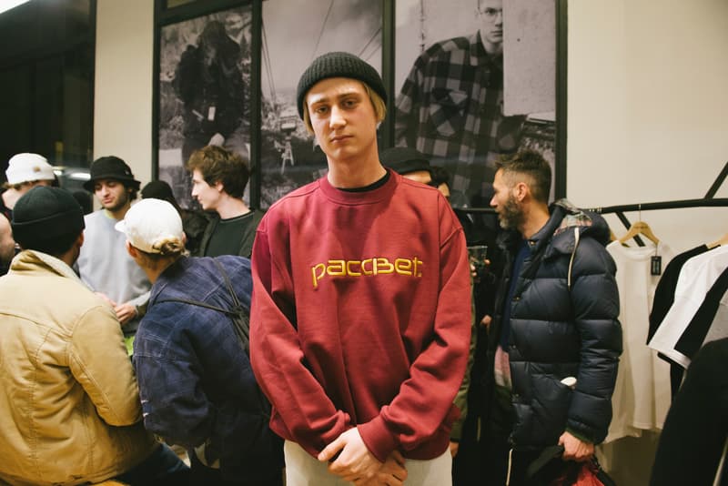 Lotta Volkova Sweat Bleu PACCBET & Carhartt