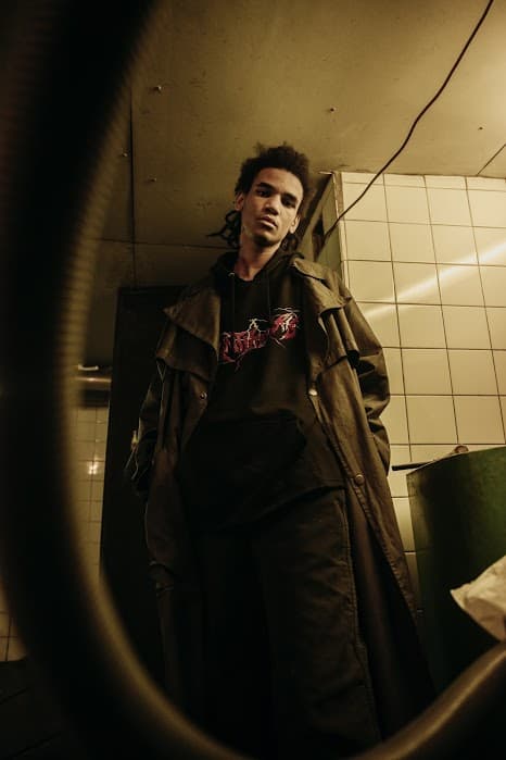 Editorial YOUTH OF PARIS En Collaboration Avec Pretty Box Paris