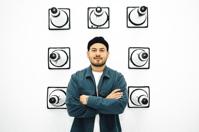 L'Artiste Joshua Vides À La Galerie The Seventh Letter Gallery
