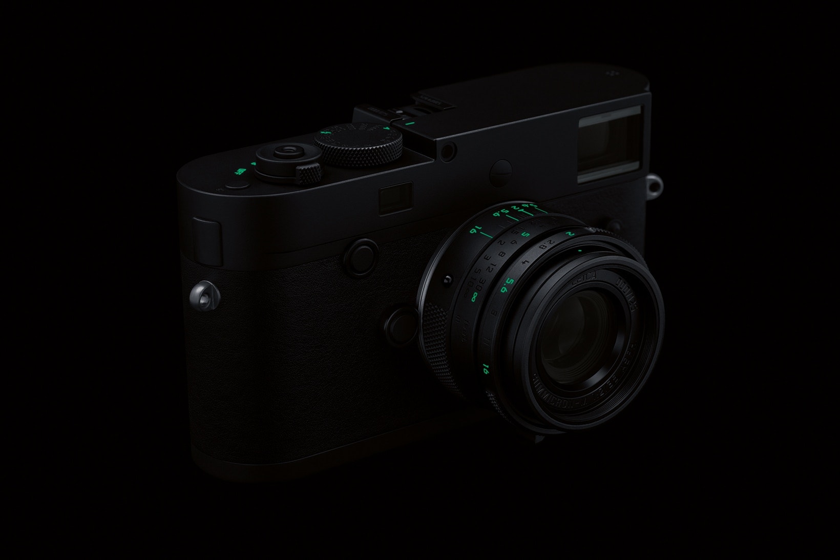 Leica M Monochrome “Stealth Edition” Edition Limitée 125 Exemplaires 15 000€ Rag & Bone Marcus Wainwright