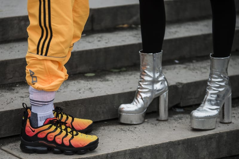 Les Chaussures Sont Au Cœur Du 2ème Volet Des Street Styles De La Fashion Week De Paris Automne/Hiver 2018