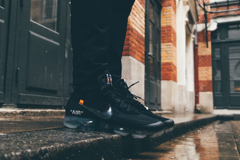 Gros Plan Sur La Virgil Abloh x Nike Air VaporMax "Black"