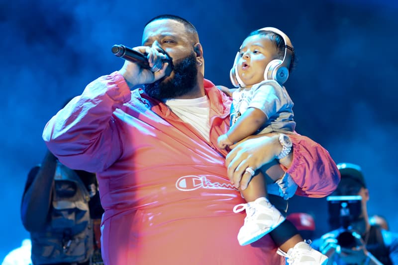 Portrait De Dj Khaled Avec Assad Sur Scène