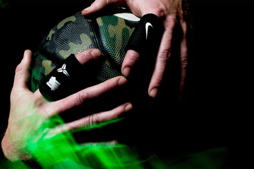 UNDEFEATED Célèbre Le #MambaDay Avec Un réassort De Ses Collaborations Nike