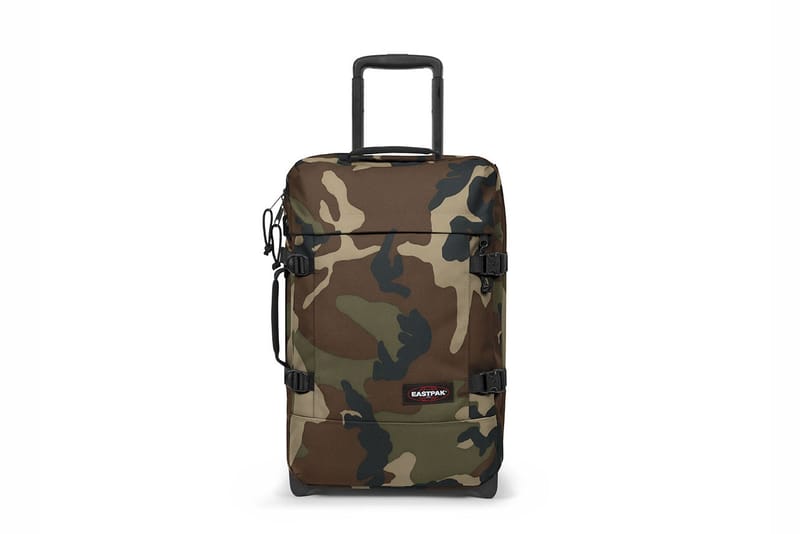 Le Camo À L'Honneur Dans La Nouvelle Collection Eastpak