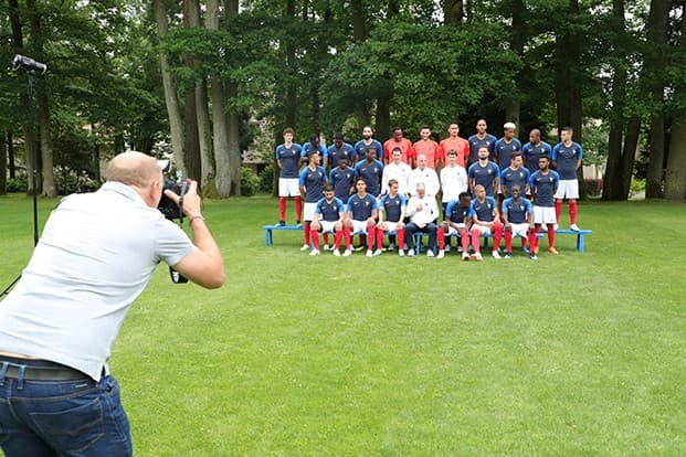 La Photo Officielle De L Equipe De France Et Ses Costumes Hypebeast