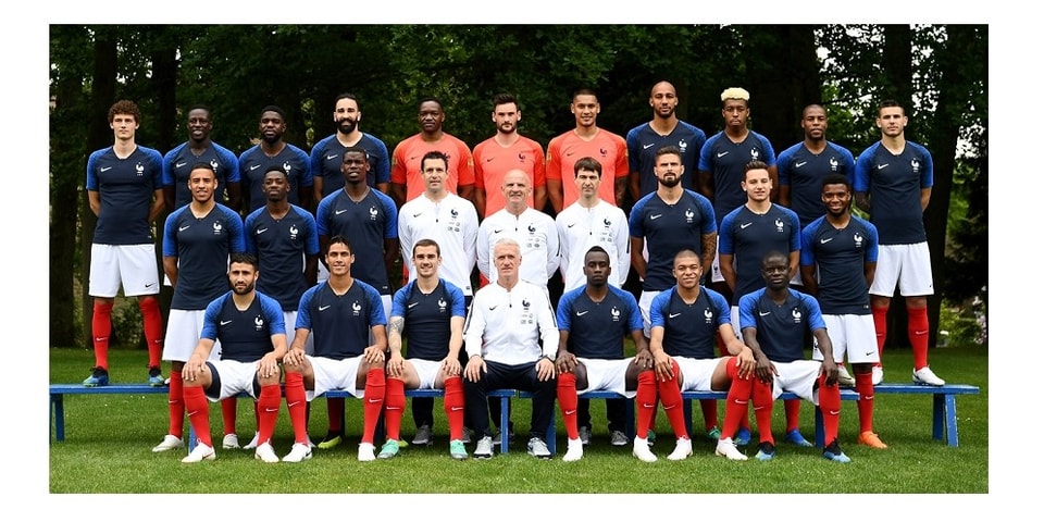 La Photo Officielle De L Equipe De France Et Ses Costumes Hypebeast