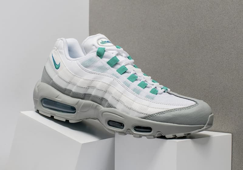 Nike Air Max 95 turquoise blanche grise