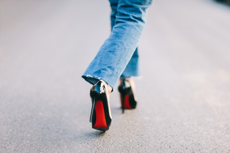 La Semelle Rouge De Louboutin Devient Une Marque Déposée