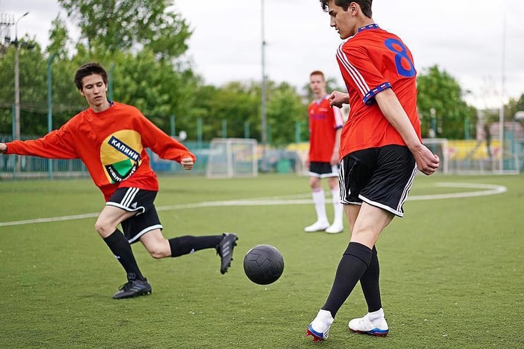 Gosha Rubchinskiy Et adidas Collaborent Sur Une Collection Surprise Pour La Coupe Du Monde 2018