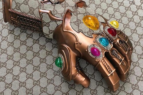 Les Avengers Et Gucci Se Rencontrent Avec Ce Gant De L'Infini Customisé