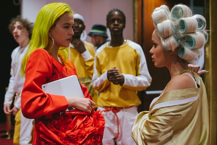 Dans Les Coulisses De La Comédie Musicale De Pigalle "Sound of Paris"