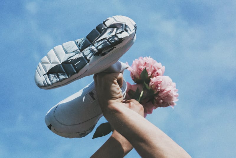 LE FLOW Paris Fait De Ses Sneakers Des Œuvres D'Art Pour Sa Collection "3019"