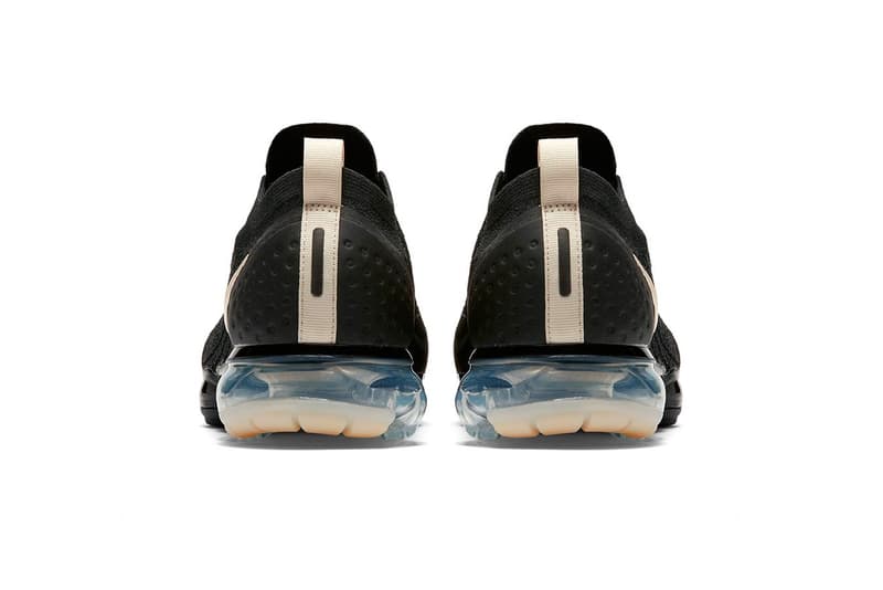 Air VaporMax Moc 2 "Black/Light Cream"