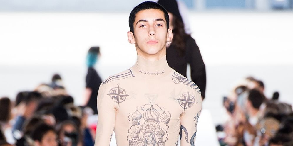 Vetements Dévoile Sa Collection Printemps/Été 2019 À Paris | Hypebeast