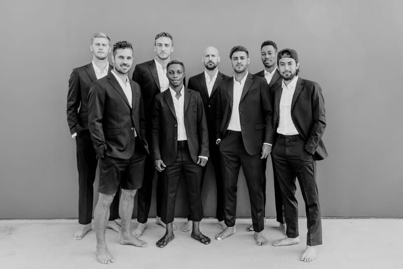 Guess Bouscule Les Codes En Habillant Le Club De Foot De Los Angeles En Costumes Et Shorts