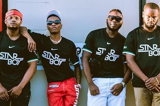 Aubameyang Et Wizkid Célèbrent Le Nigéria Avec Un Nouveau Maillot Nike Customisé