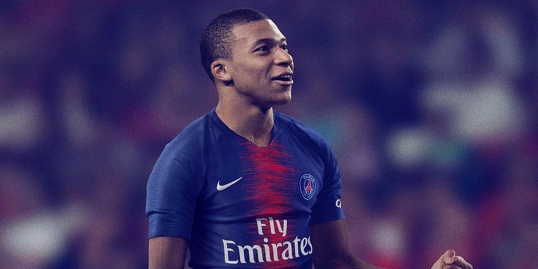 Le beau cadeau du roi Pelé au prince Mbappé